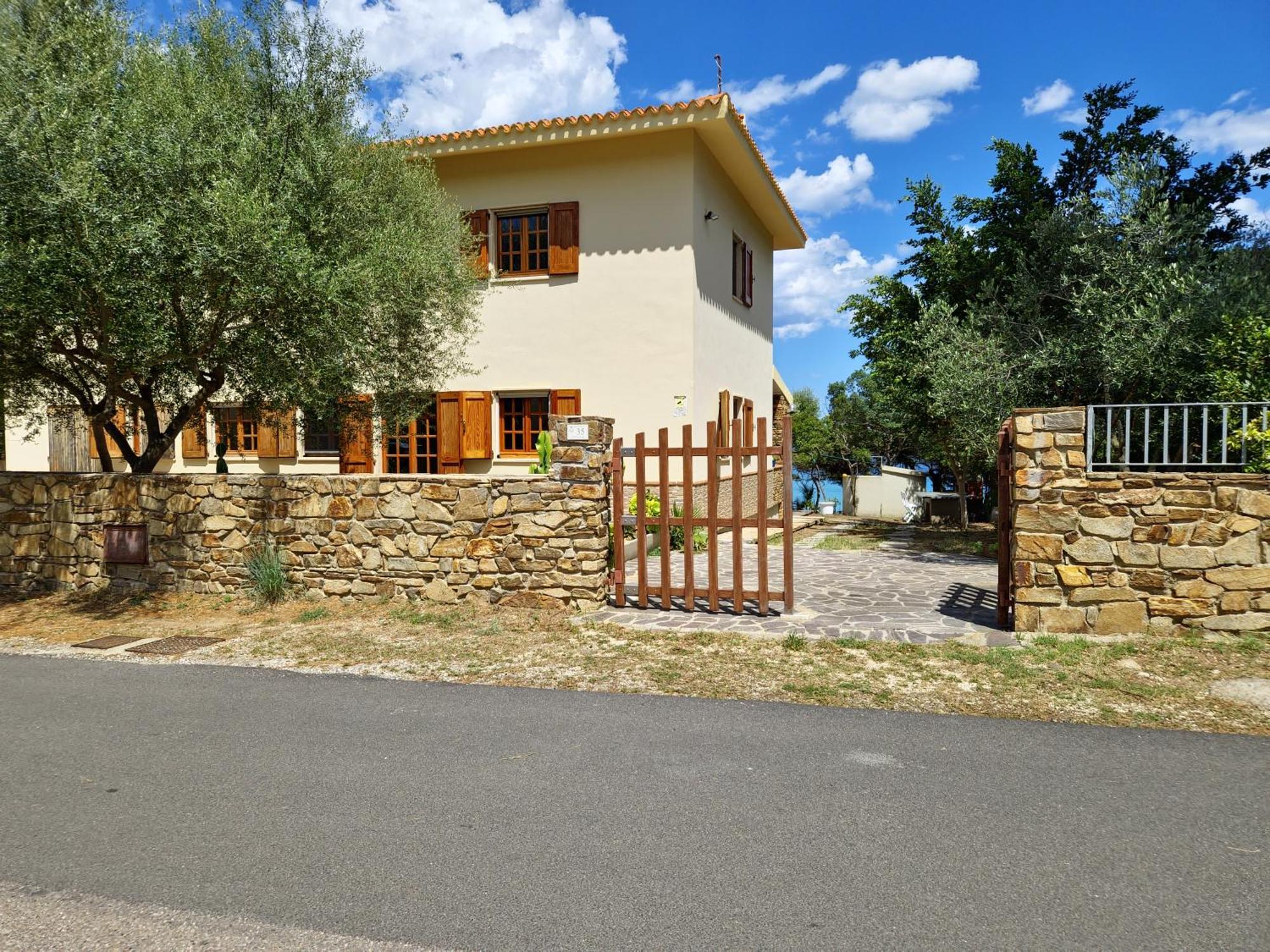 Villa Papiyon - Accesso Privato Alla Spiaggia Cala Liberotto Exterior foto